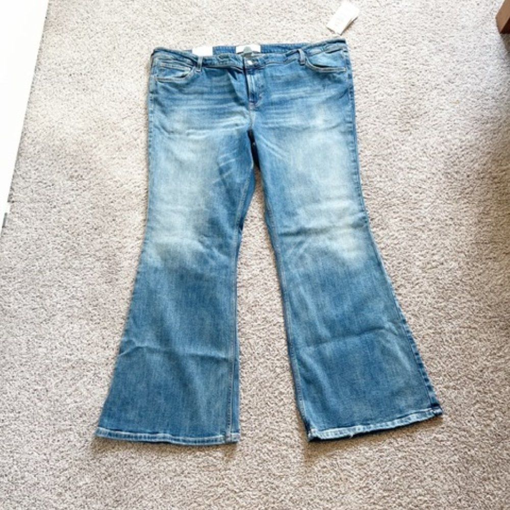 H&M+ Flared Jeans - NWT - size 24